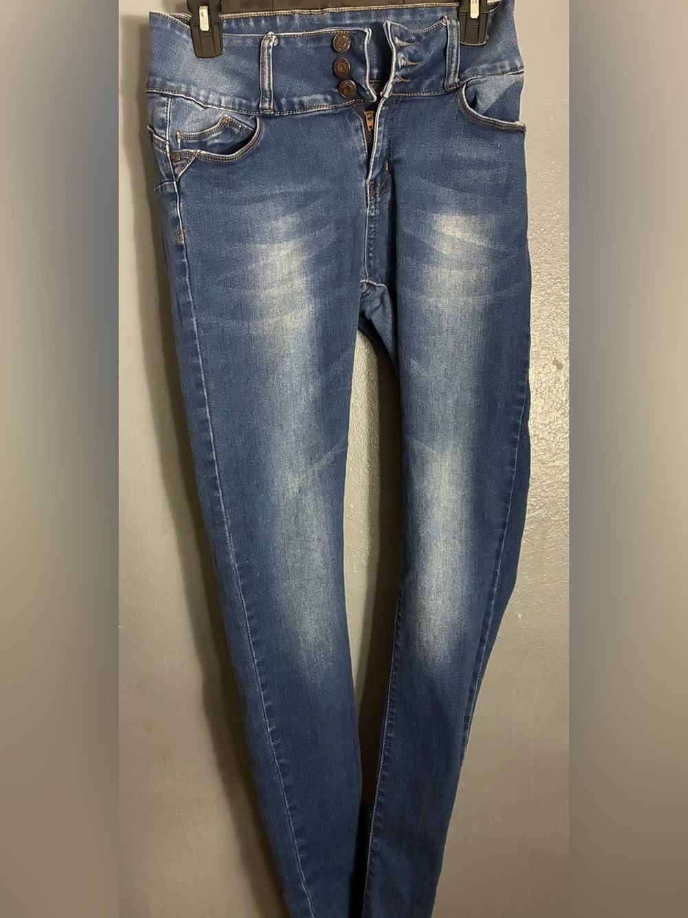 BAMBOO Women's Skinny Jeans in Blue Wash